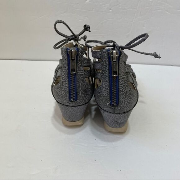 OTBT NOMADIC LEATHER WEDGE SANDALS IN PEWTER GRAY - Picture 4 of 7